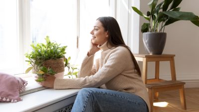 6 Cara Simpel Menjernihkan Udara di Dalam Rumah Saat Polusi Meningkat, Wajib Dicoba!