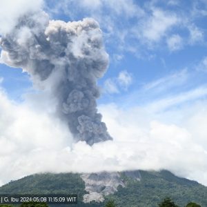 Gunung Ibu Kembali Erupsi, PVMBG Imbau Masyarakat Waspada Hujan Abu