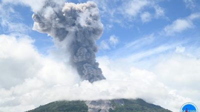 TUTURPEDIA - Gunung Ibu Kembali Erupsi, PVMBG Imbau Masyarakat Waspada Hujan Abu