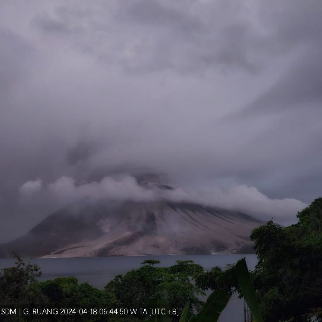 Gunung Ruang Jadi Berstatus Awas dan Muncul Peringatan Tsunami, Ini Kata PVMBG!