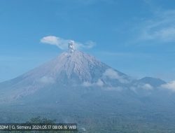 Masih Berstatus Siaga, Gunung Semeru Kembali Erupsi Lima Kali pada Jumat Pagi