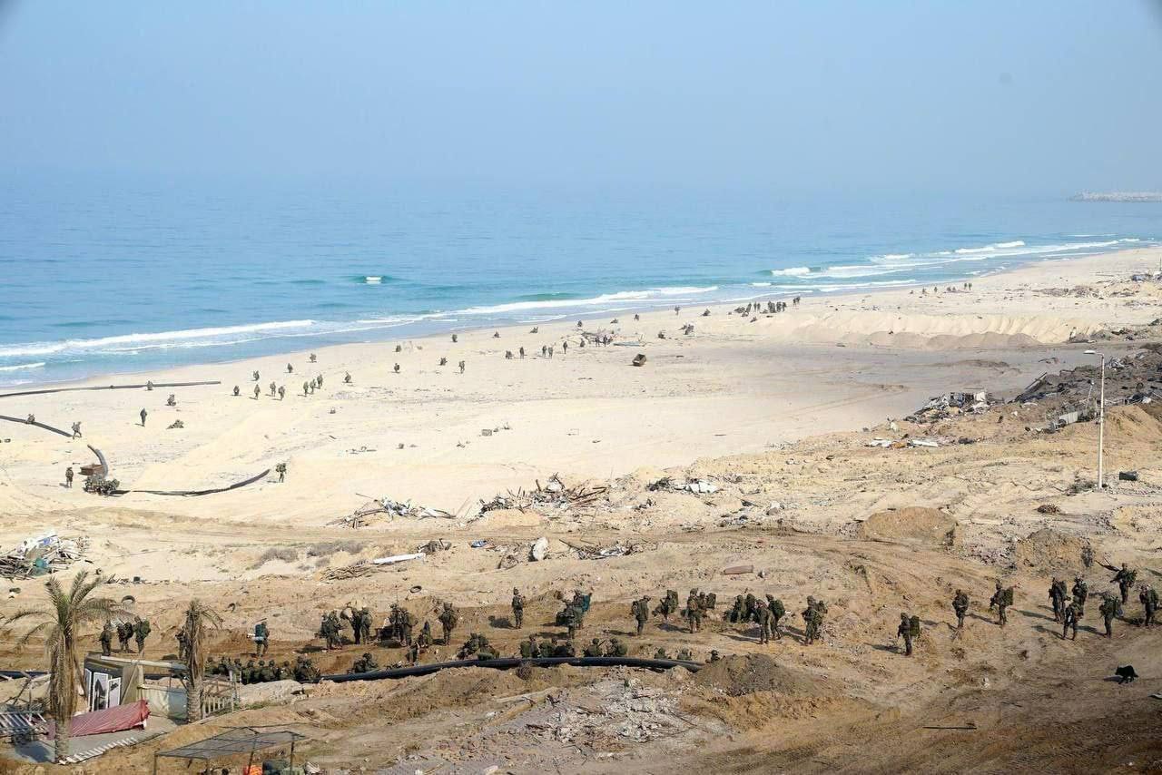 Israel mulai terlihat gunakan pipa untuk mengairi terowongan di Palestina. Foto: X.com/reportsyrian