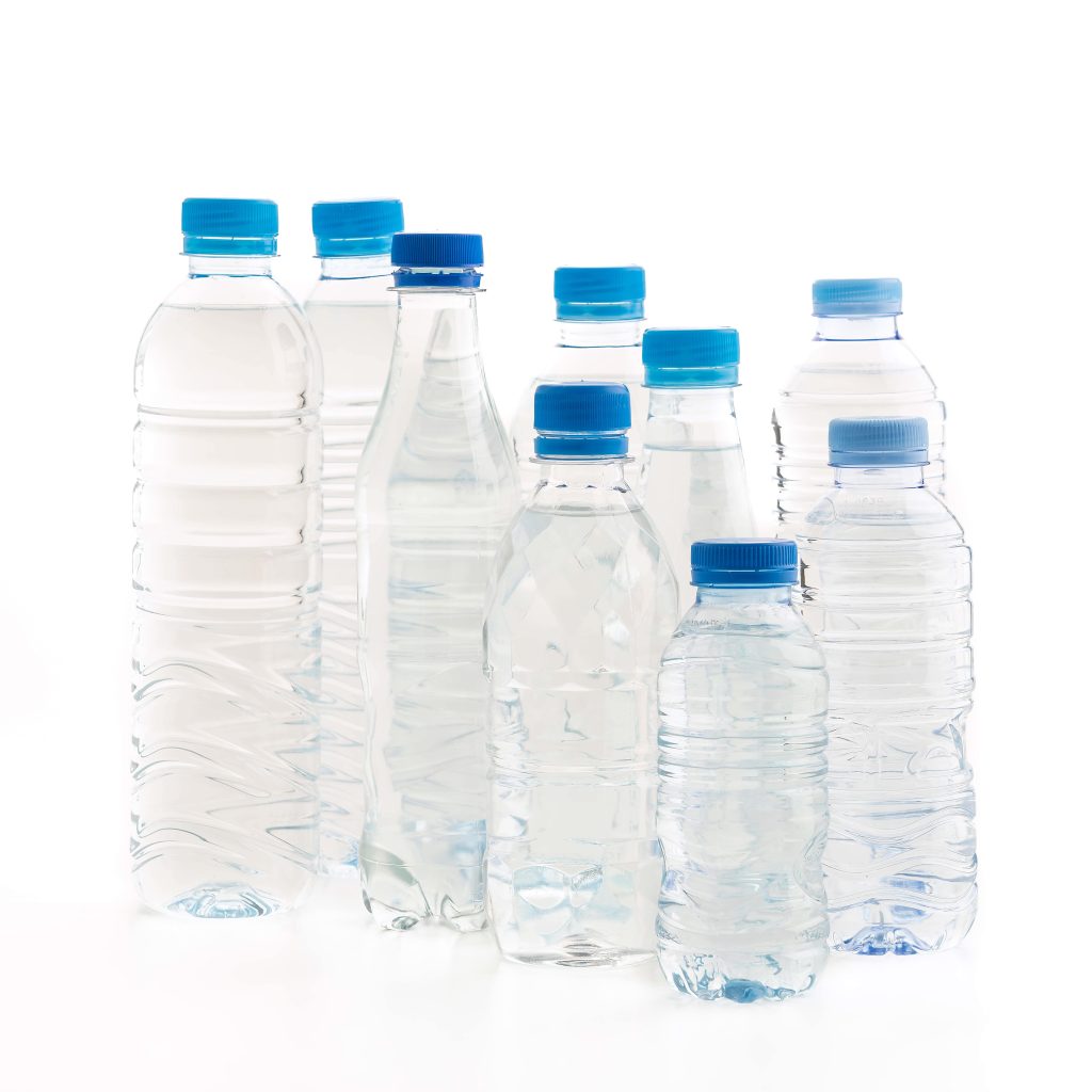 BPA atau bisphenol A pada wadah plastik dikabarkan dapat menyebabkan efek buruk bagi manusia. FOTO: Freepik.com/topntp26