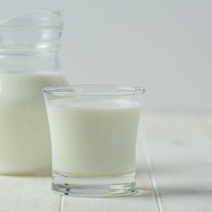 Kamu Harus Tahu Perbedaan Low Fat Milk dan Skim Milk! Mana yang Lebih Baik?