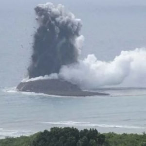Pulau Baru Terlihat di Pantai Jepang Karena Adanya Aktivitas Gunung Berapi Bawah Laut