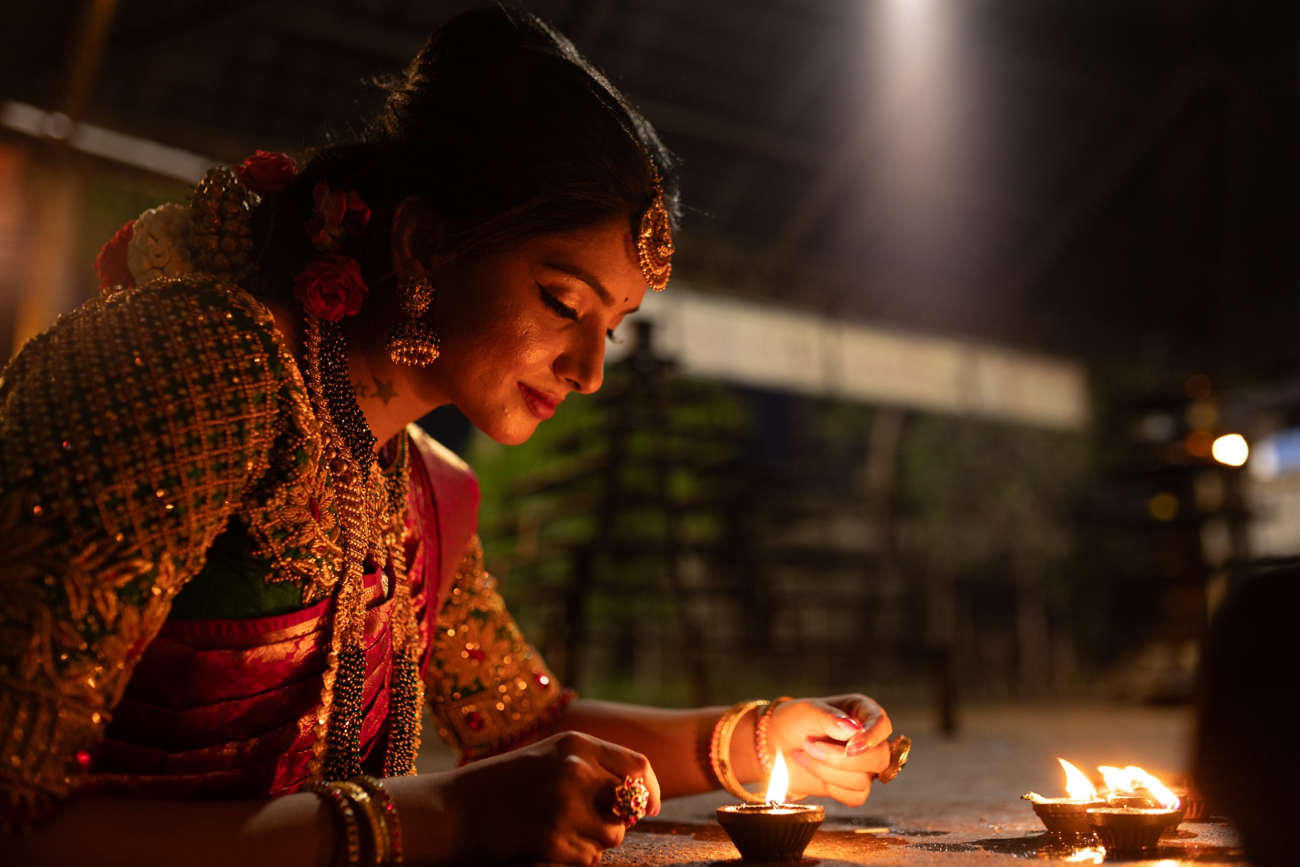 Hari Diwali atau Deepavali adalah hari spesial perayaan kemenangan di tengah kegelapan. Foto: Pexels.com/Nila Racigan