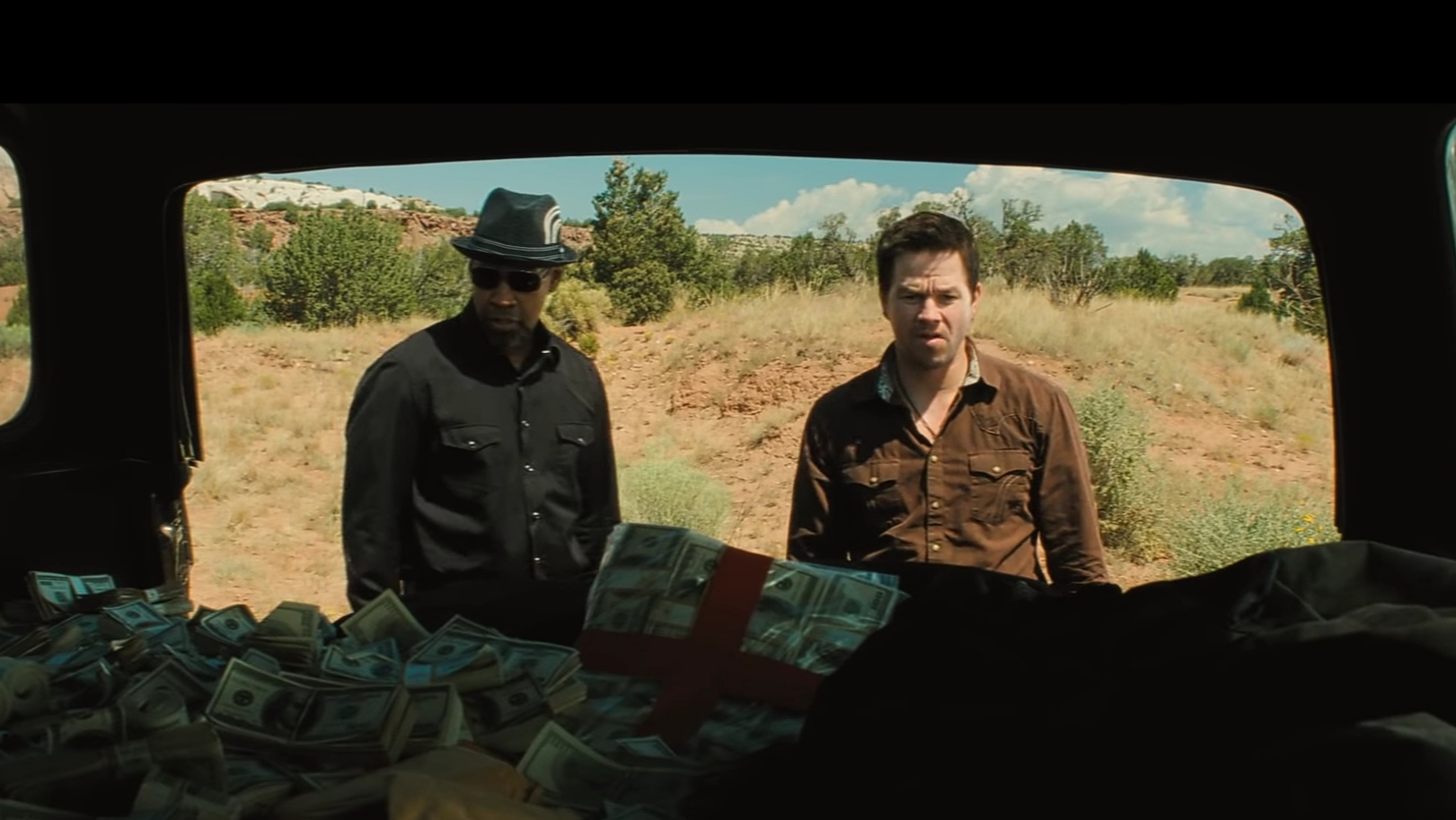 Film 2 Guns, action penyamaran agen rahasia yang saling menyusup ke kartel narkoba. FOTO: YouTube Universal Pictures