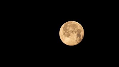 Fenomena Super Blue Moon masih akan terjadi sampai 31 Agustus 2023. Foto: Pexels.com/Francesco Ungaro