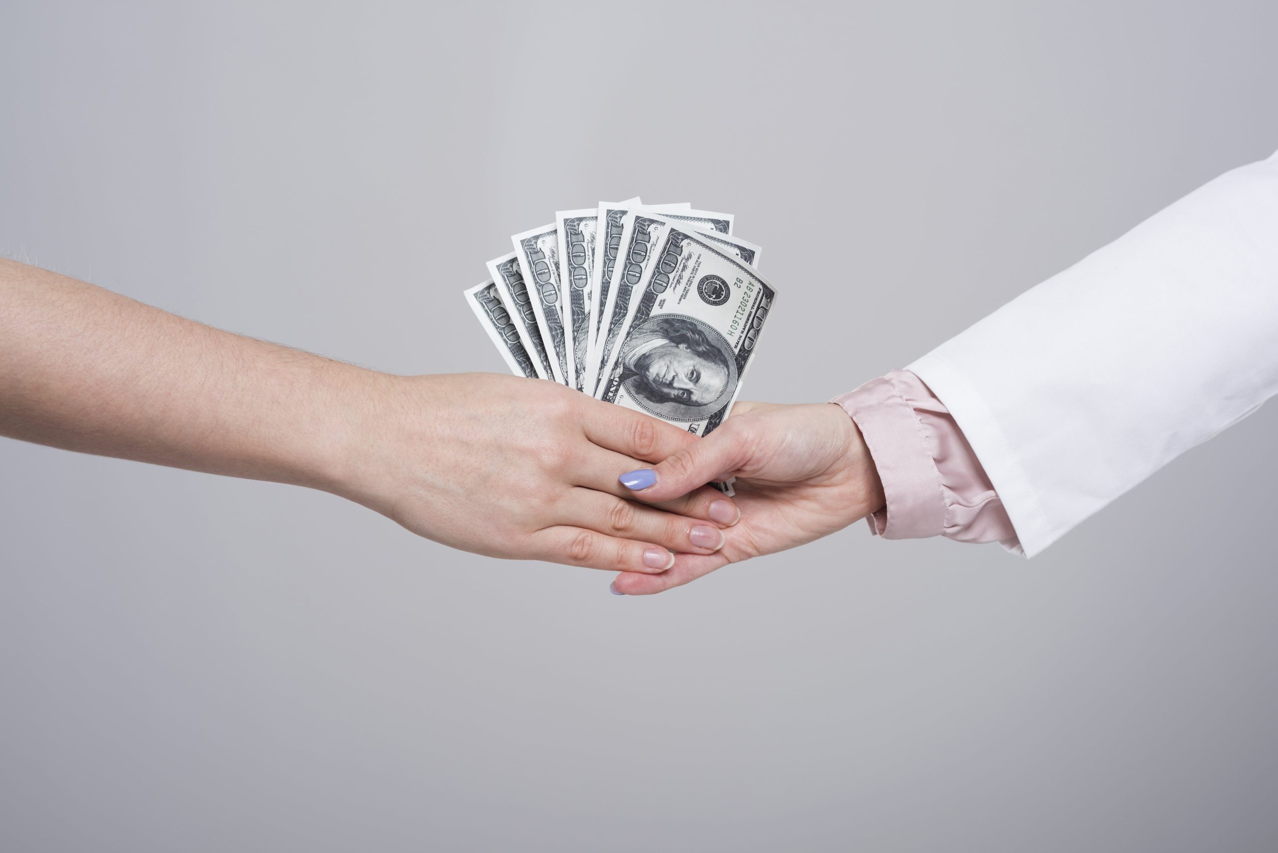 Bank Indonesia kembali mengumumkan turunnya Utang Luar Negeri Indonesia. Foto: Freepik.com/gpointstudio