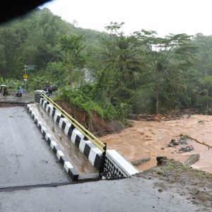 7 Korban Banjir Sukabumi Masih dalam Pencarian, BNPB: Masih Bisa Bertambah
