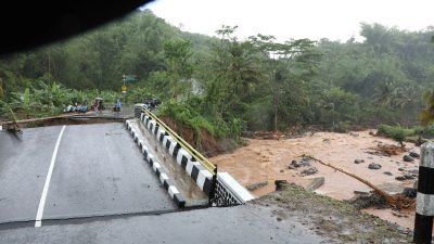 7 Korban Banjir Sukabumi Masih dalam Pencarian, BNPB: Masih Bisa Bertambah