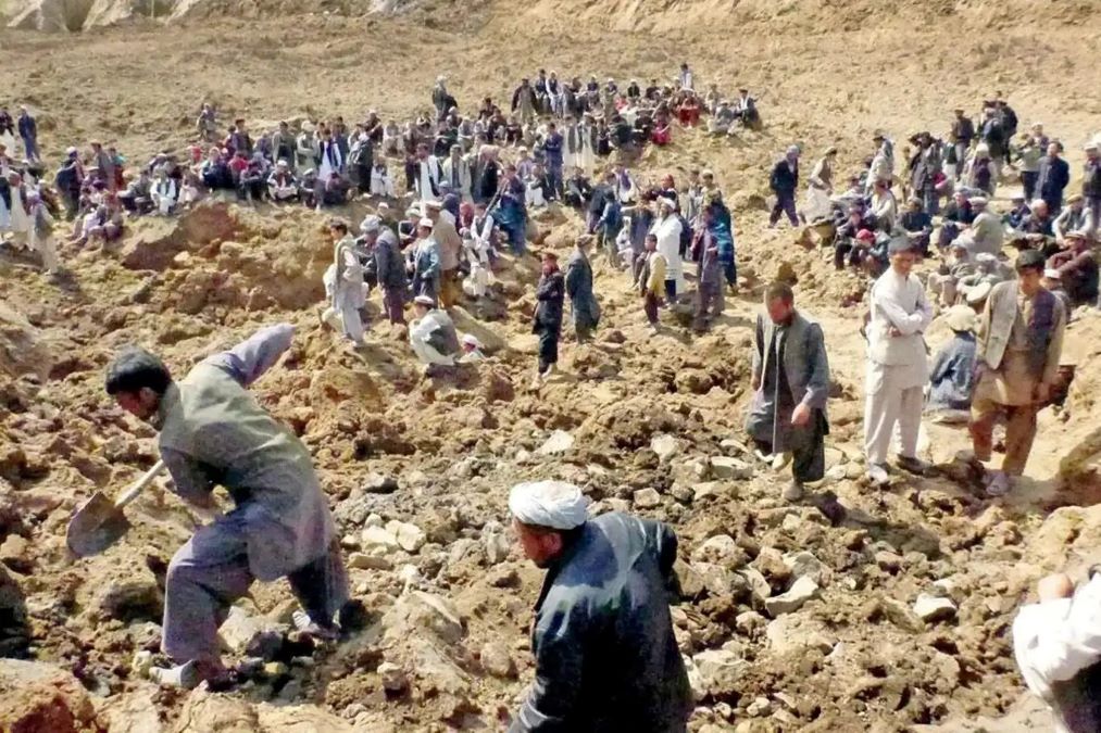 40 orang meninggal dunia saat bencana banjir dan longsor melanda Afghanistan. Foto: x.com/MehmetNasrslam1