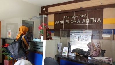Direktur Umum dan Pemasaran BUMD BPR Bank Blora Artha, Sigit Arie Heryanto dipecat. Foto: Dok. Lilik Yuliantoro