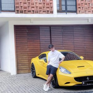 Terungkap! Ini Alasan Rizky Billar Jual Mobil Ferrari Miliknya