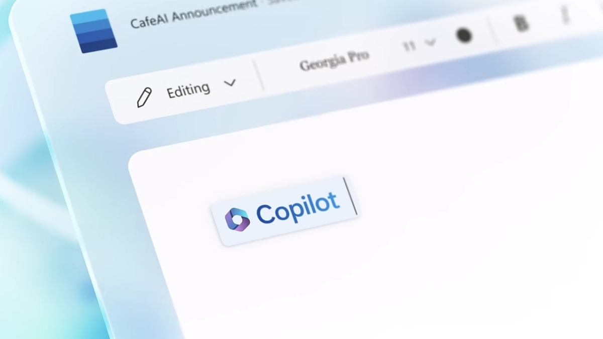 Fitur Copilot Microsoft sudah bisa digunakan di WhatsApp. Foto: Tangkapan Layar YouTube Microsoft 365