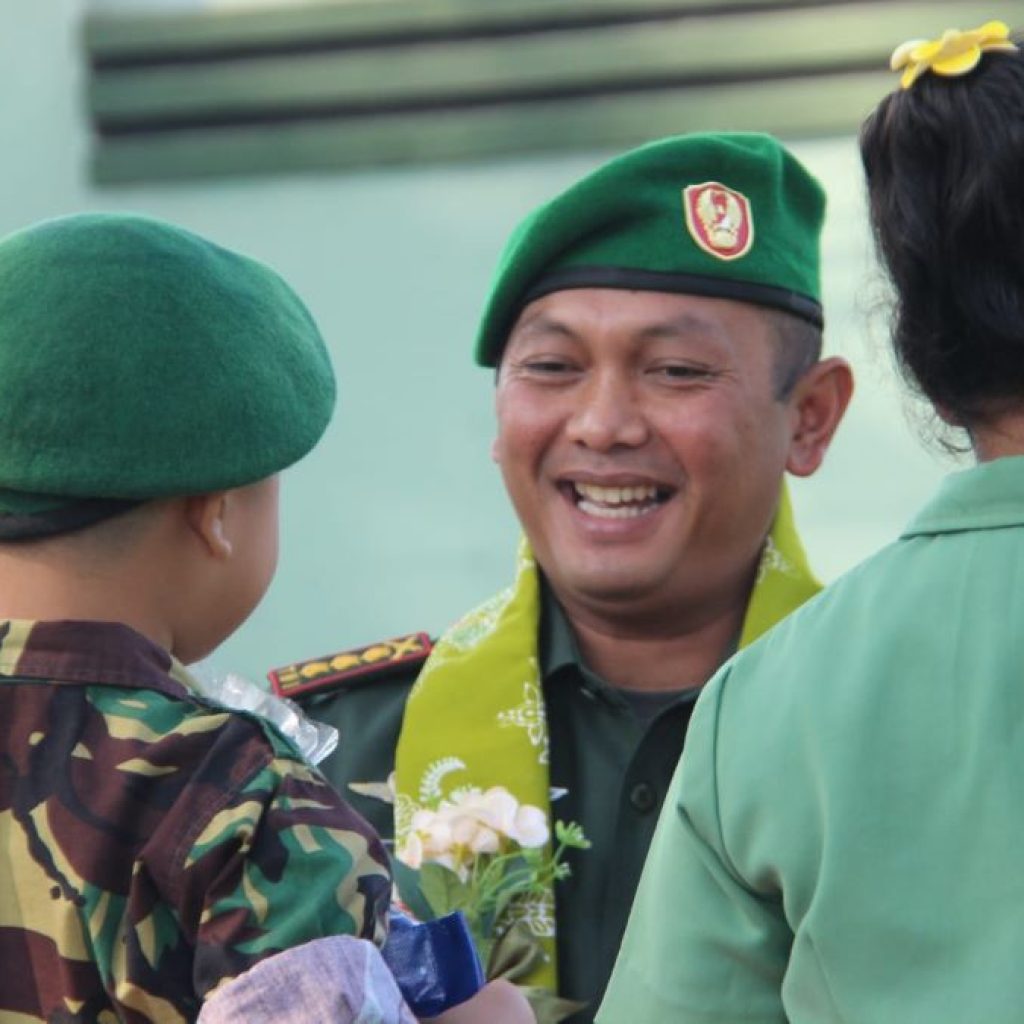 Danrem 073/Makutarama, Kolonel Inf Ari Prasetya, saat tiba di mako Batalyon 410/Alugoro Blora. Foto: Dok. Lilik Yuliantoro
