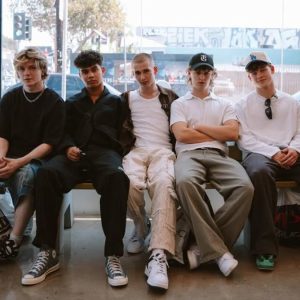 Boy Group Inggris SM ‘Dear Alice’ Mulai Debut Global setelah Tanda Tangan Kontrak dengan Label Amerika