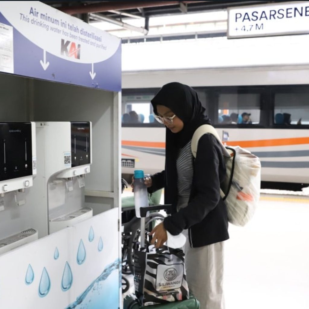 KAI menyediakan drinking water station di sejumlah stasiun. Foto: kai.id