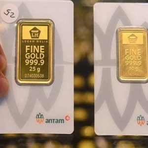 Tembus Rekor Tertinggi Sepanjang Sejarah, Harga Emas Antam Capai Rp 1,8 Juta per Gram