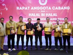 Gelar RAC dan Halal Bihalal, Ikadin Semarang Apresiasi 7 Advokat Berprestasi dan Tetapkan Ketua Baru