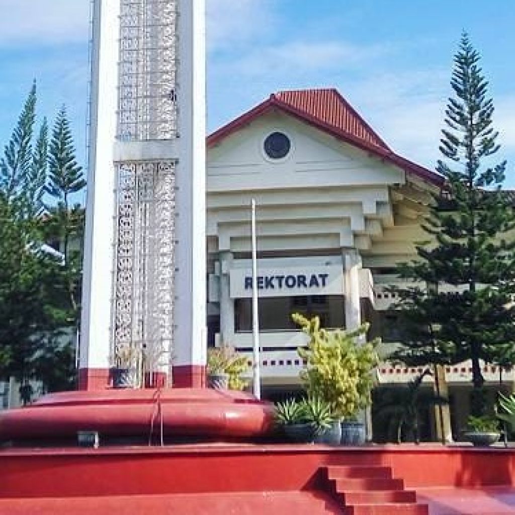 M. Fahrezy yang dituduh jadi pelaku pelecehan seksual pada maba UNY kini buka suara. Foto: Laman Galeri UNY