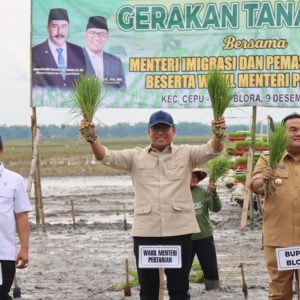 Lakukan Tanam Padi Bersama Wamen Pertanian di Blora, Kemenimipas akan Ajak Warga Binaan Dalami Pertanian 