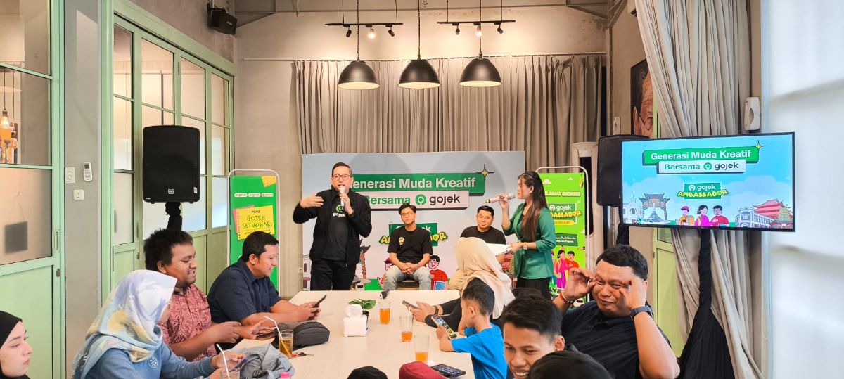 Head of Gojek area Semarang, Nur Andriansyah memaparkan Gojek Ambasador. Foto: Dok. Alan Henry