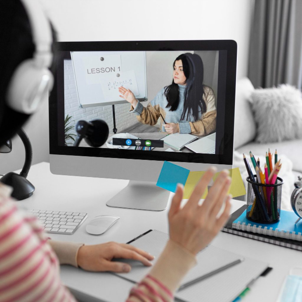 Bimbel online Chegg di ambang kebangkrutan, ini cara mereka mengatasinya atas kehadiran ChatGPT. Foto: freepik.com/freepik