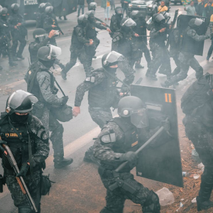 Serangkaian Penggerebekan Polisi, Puluhan Orang Tewas Dalam Penindakan Geng dan Pengedar Narkoba di Brasil