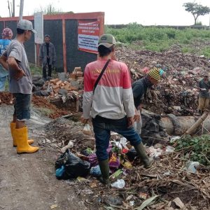 Siap-siap! Masyarakat Semarang yang Buang Sampah Sembarangan Bisa Kena Denda Rp 50 Juta