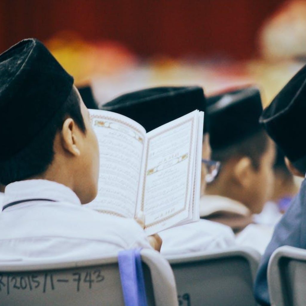 Kemenag lakukan survei dan hasilnya indeks literasi Alquran tergolong tinggi. FOTO: Pexels.com/Pok Rie