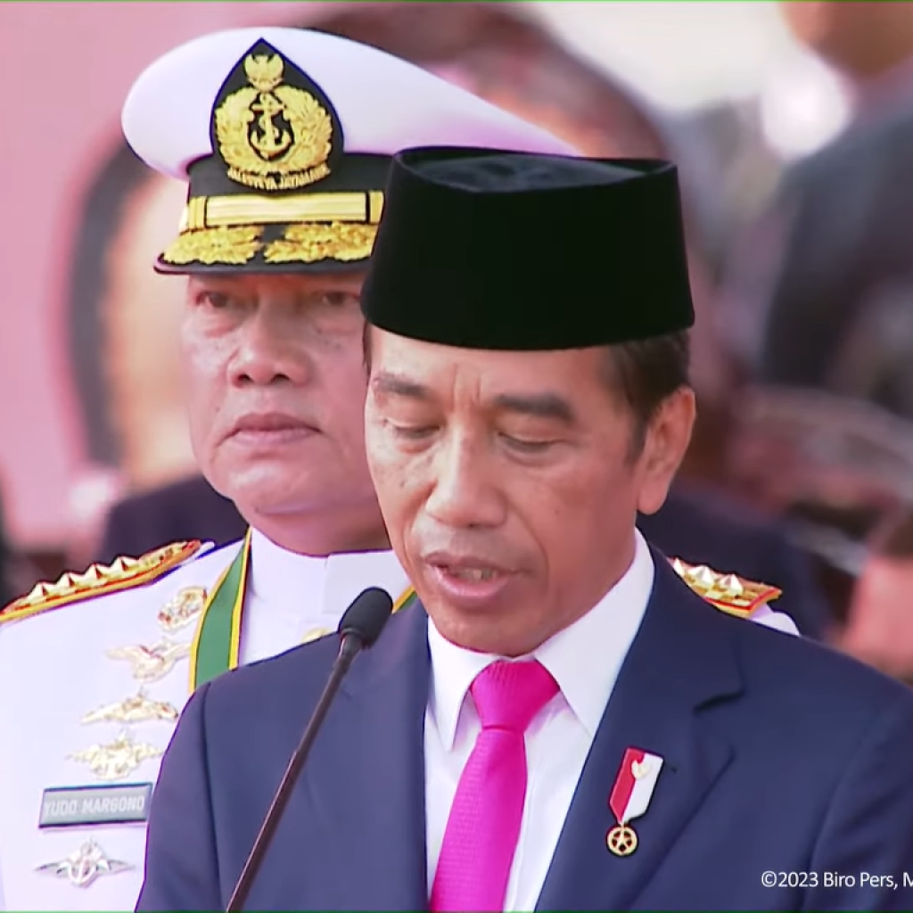 Jokowi dukung pengembangan investasi di sektor industri pertahanan di Indonesia. FOTO: YouTube Sekretariat Presiden