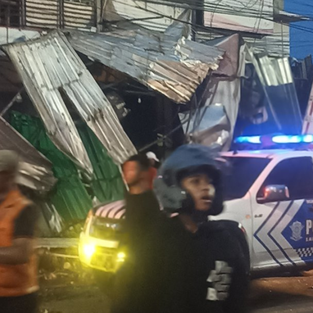 Kecelakaan di Ngaliyan, Semarang, menyebabkan 2 orang tewas. Foto: x.com/Yoyok_Cy