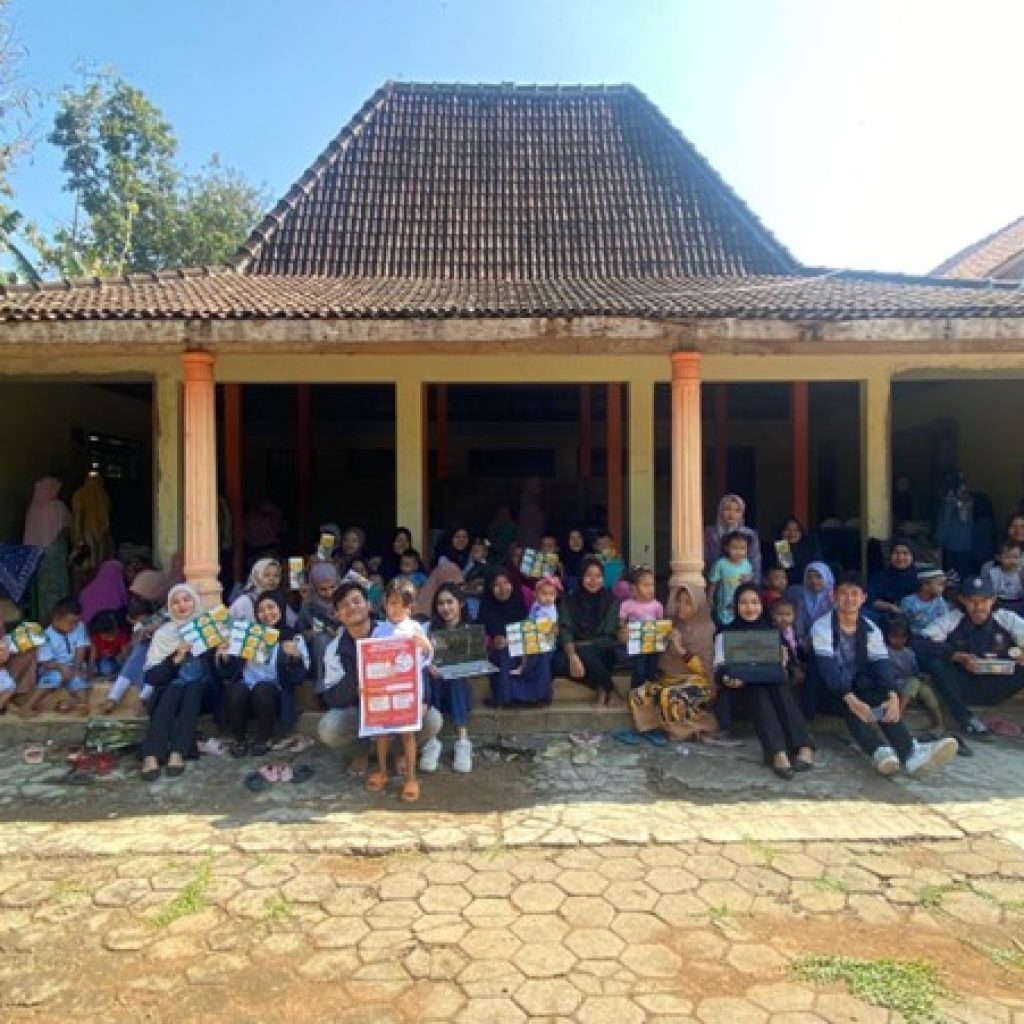 Program kerja mahasiswa KKN Undip, kreasi MPASI puding jagung. Foto: Dok. Shafira Nur Laily