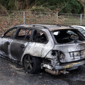 Breaking News! Terjadi Kecelakaan Maut di Tol Jakarta-Cikampek KM 58, 2 Mobil Terbakar 