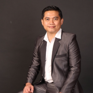 Tangan Motivator Dwi Hartono ‘Turut Berdarah’ Imbas Kasus Pembunuhan Kancab Bank