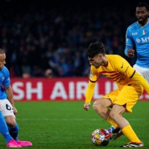 Telat Panas, Napoli Imbangi Barcelona di Stadio Diego Armando Maradona