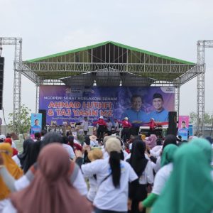 9.000 Warga Hadiri Senam Bersama di Jagong, Meriahkan Kampanye Ahmad Luthfi-Taj Yasin
