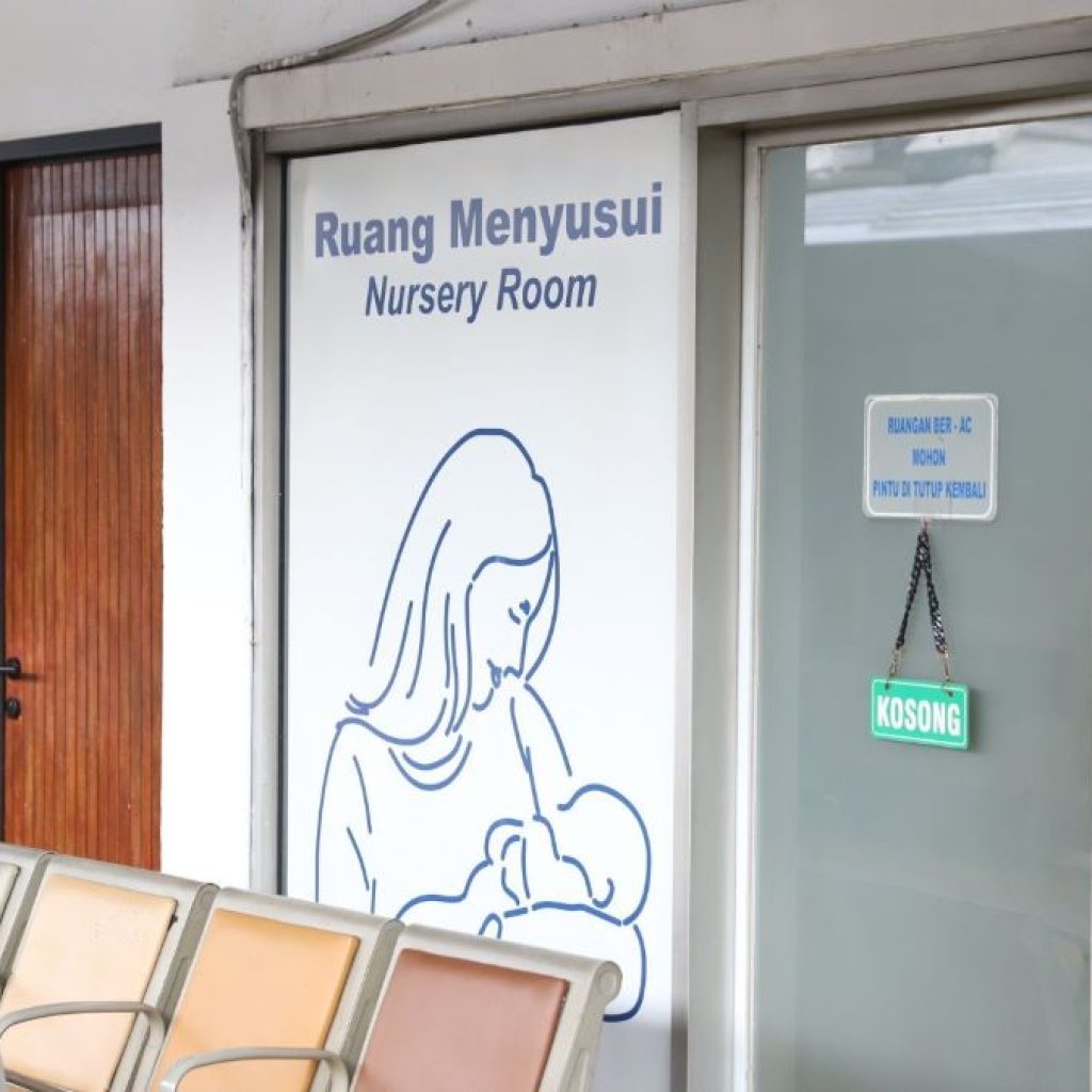 KAI menyediakan ruang laktasi di stasiun dalam rangka Pekan ASI Sedunia. Foto: kai.id