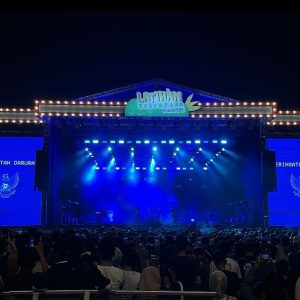 Diinisiasi Baskara Putra, Musisi Ramai-ramai Pasang Visual ‘Peringatan Darurat’ saat Manggung