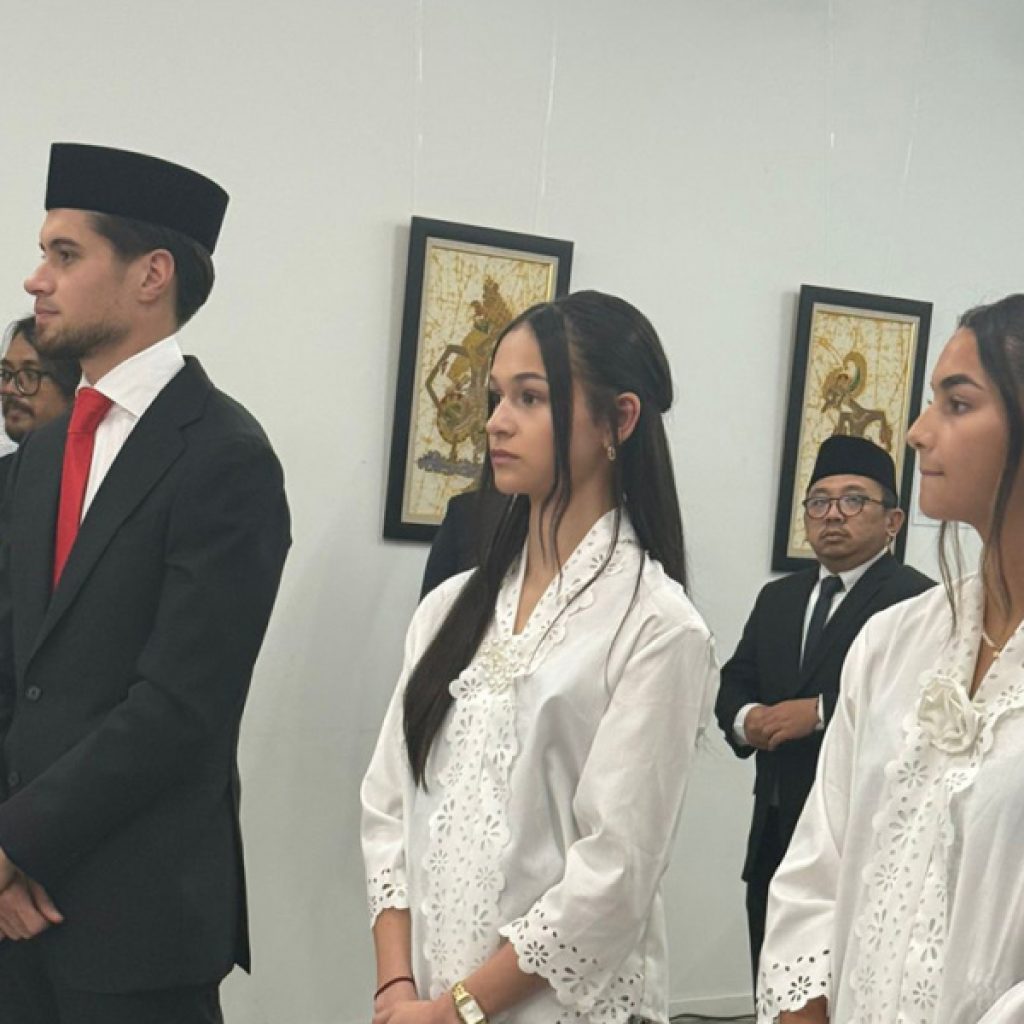Estella Loupatty dan Noa Leatomu resmi menjadi WNI. Foto: PSSI