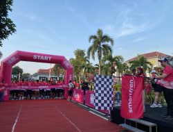 Semarak Sehat Kendal: Smartfren Fun Run 2025 Dibuka Langsung oleh Bupati, Ratusan Peserta Penuhi Garis Start