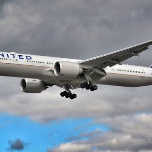 AS, Eropa, dan Asia Hentikan Penerbangan ke Israel dan Lebanon