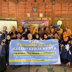 Menggali Potensi Bisnis: Mahasiswa dan Pelaku UMKM Bersama Susun Business Model Canvas