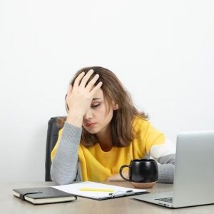 Tips Menghadapi ‘Quarter Life Crisis’, yang Lagi Galau Boleh Disimak Nih!