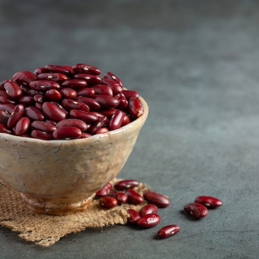 Inilah manfaat kacang merah yang masih jarang diketahui orang lain. FOTO: Freepik.com/jcomp