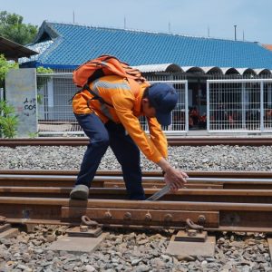 Guna Pastikan Keamanan Perjalanan, KAI Daop 4 Semarang Terjunkan Ratusan PPJ