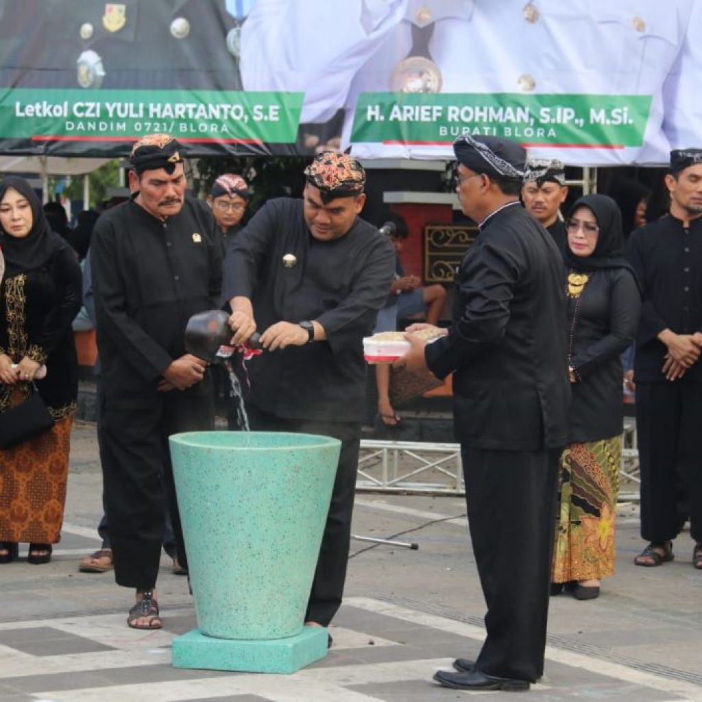 Sedekah bumi tahun 2023 di Blora. Foto: Dok. Lilik Yuliantoro