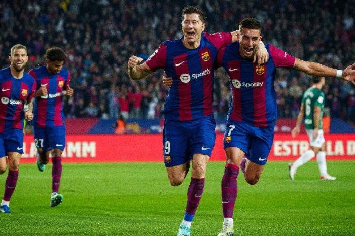 Berkat Lewandowski, Barcelona berhasil kalahkan Alaves. Foto: X.com/FCBarcelona