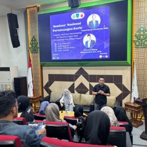 Jadi Narasumber Seminar Nasional, Arnaz Ketua Kadin Kota Semarang Bagikan Kiat Sukses di Era Digital
